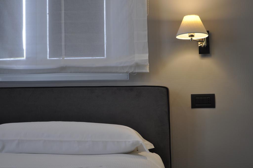 Place 24 Suites & Wellness Rome Kamer foto